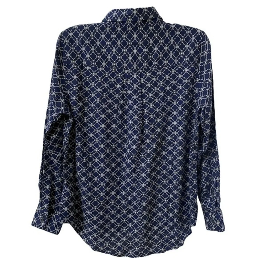 IZOD Geometric Print Button Shirt/Blouse Size PS NWOT